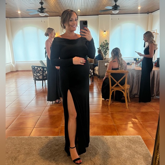 Bunpsuit The Off the Shoulder Evening Dress. Black size large - Picture 4 of 4